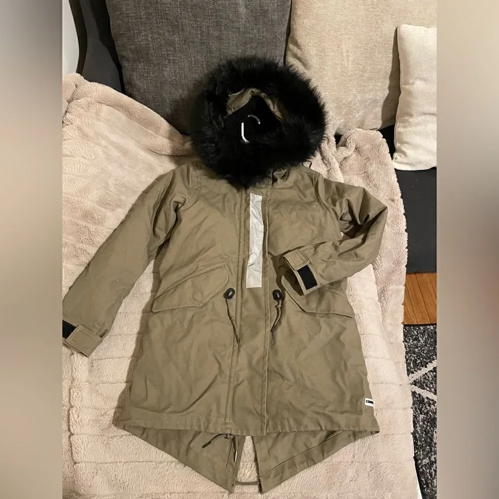 Converse Khaki Shield Storm Parka With Faux Fur Lined Hood - Picture 11 of 16